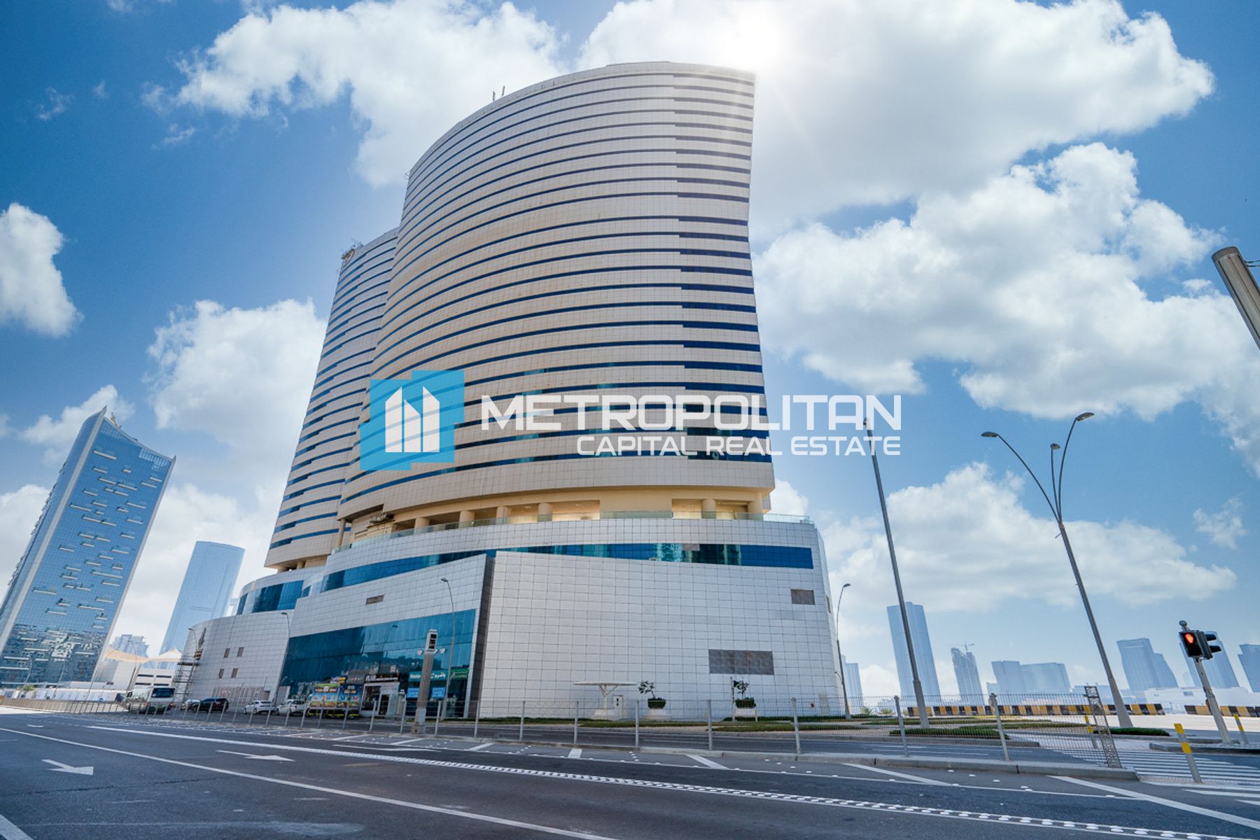 Аренда магазина на Al Reem Island – MCR-7350 photo-1