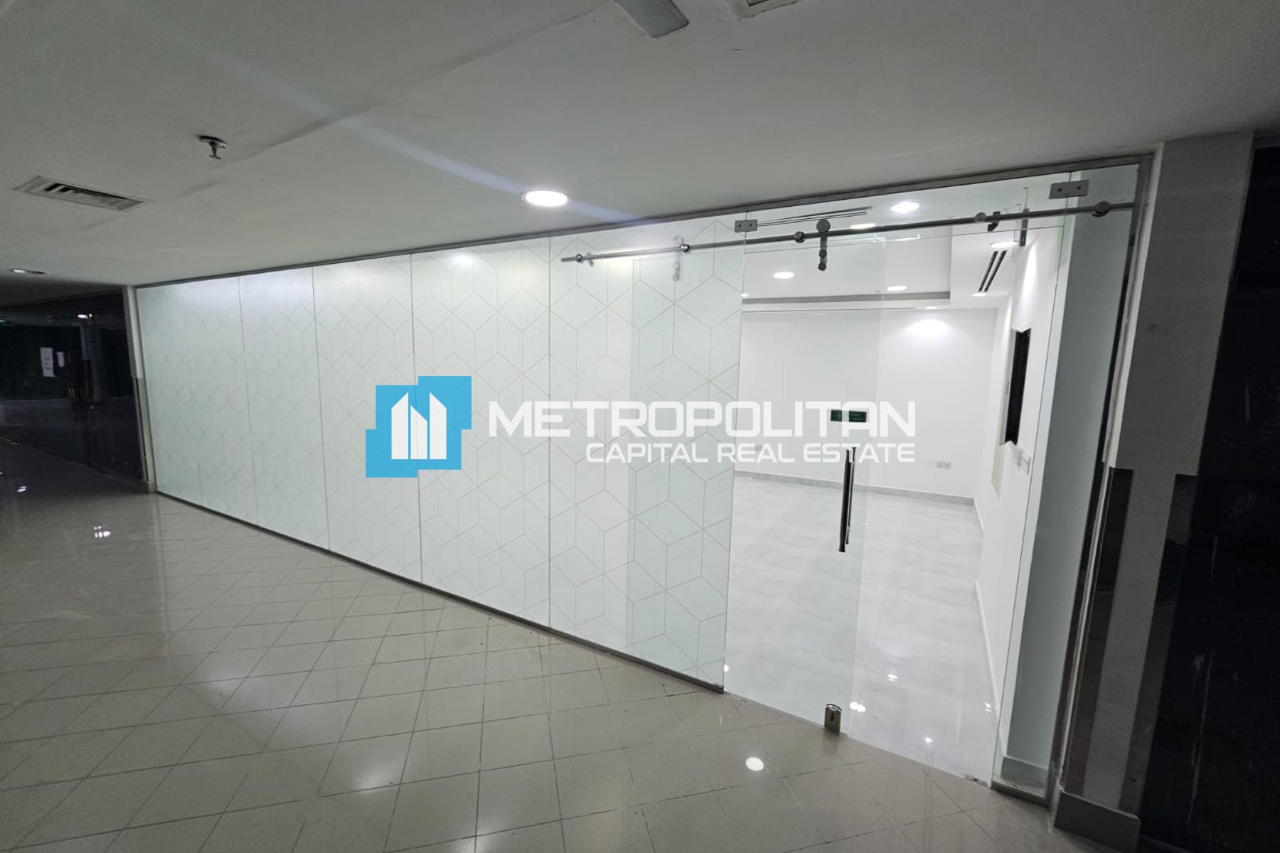 Аренда магазина на Al Reem Island – MCR-7350 photo-4