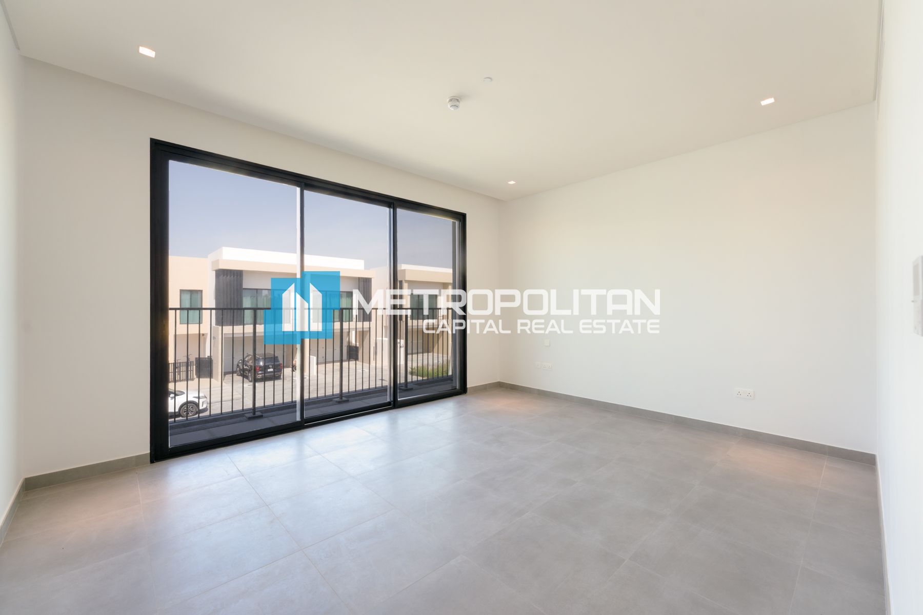 3BR w/ Maid and Study |  Vacant Unit | 4 Cheques photo-2