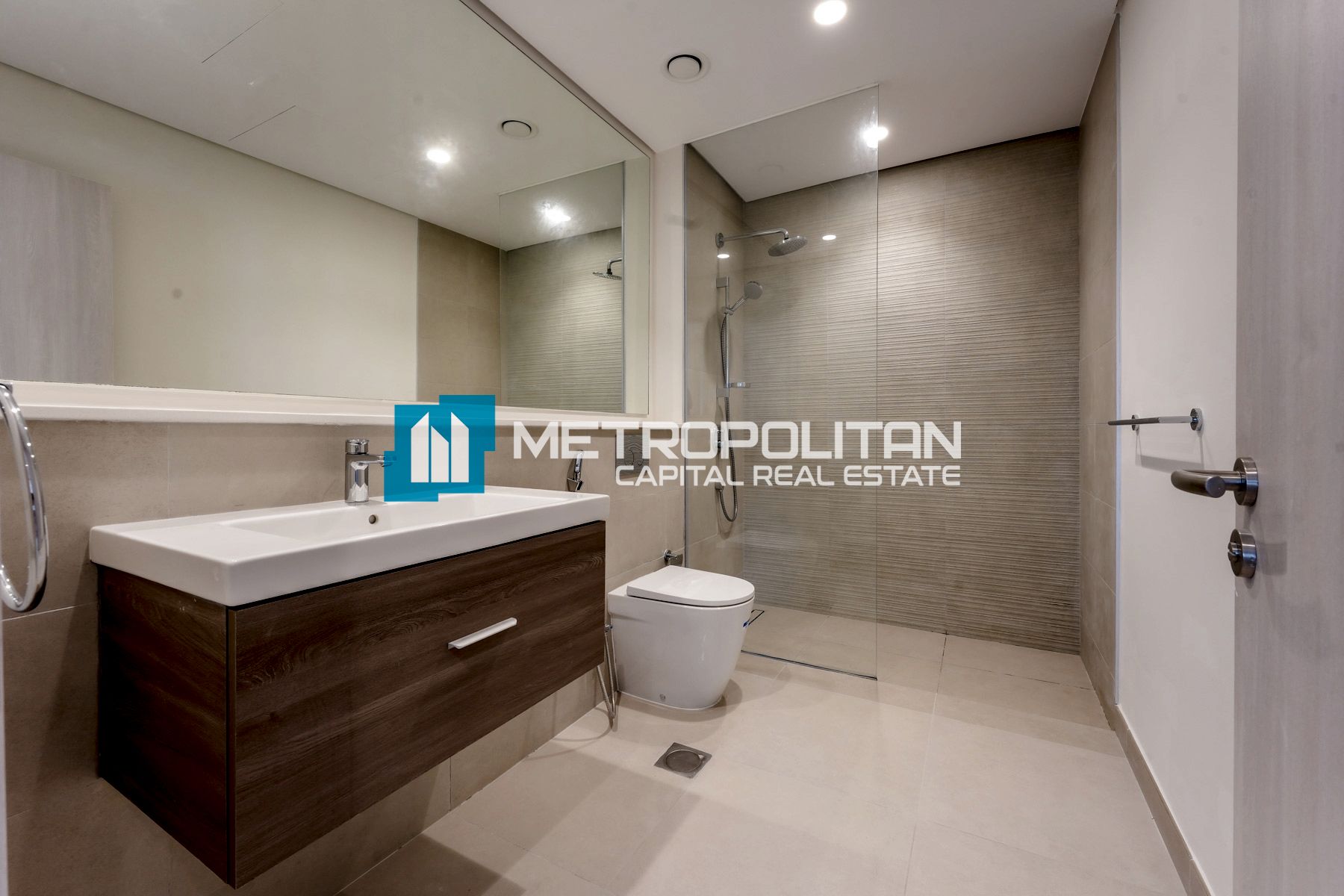 Full Golf View | 2 Bedroom w Maid | Balcony photo-3