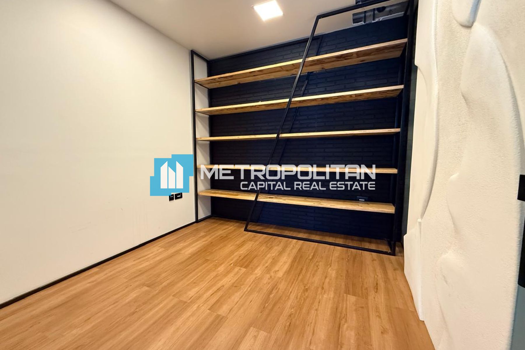Studio Office for Rent in Al Reem Island – MCR-7606 photo-10