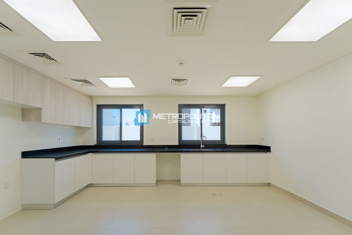 5BR Villa for Rent in Al Shamkha – MCR-7769 photo-13