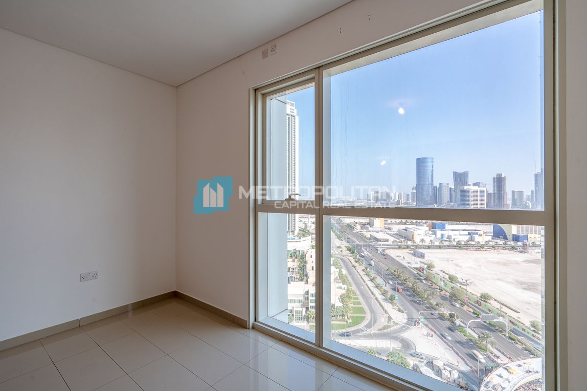 Vacant Soon | Corner 1 BHK | Semi Closed Kitchen