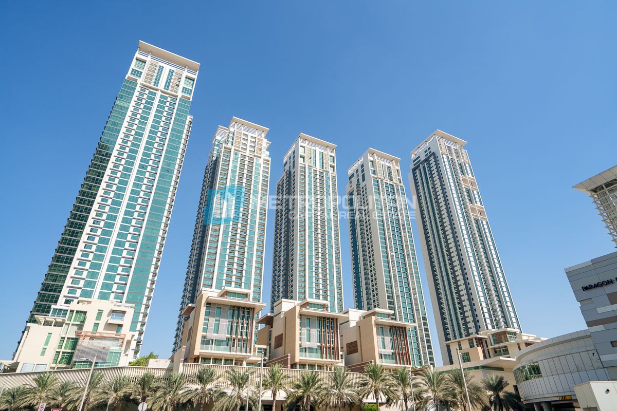 Vacant 1BR+Balcony | Partial Sea view | High Floor