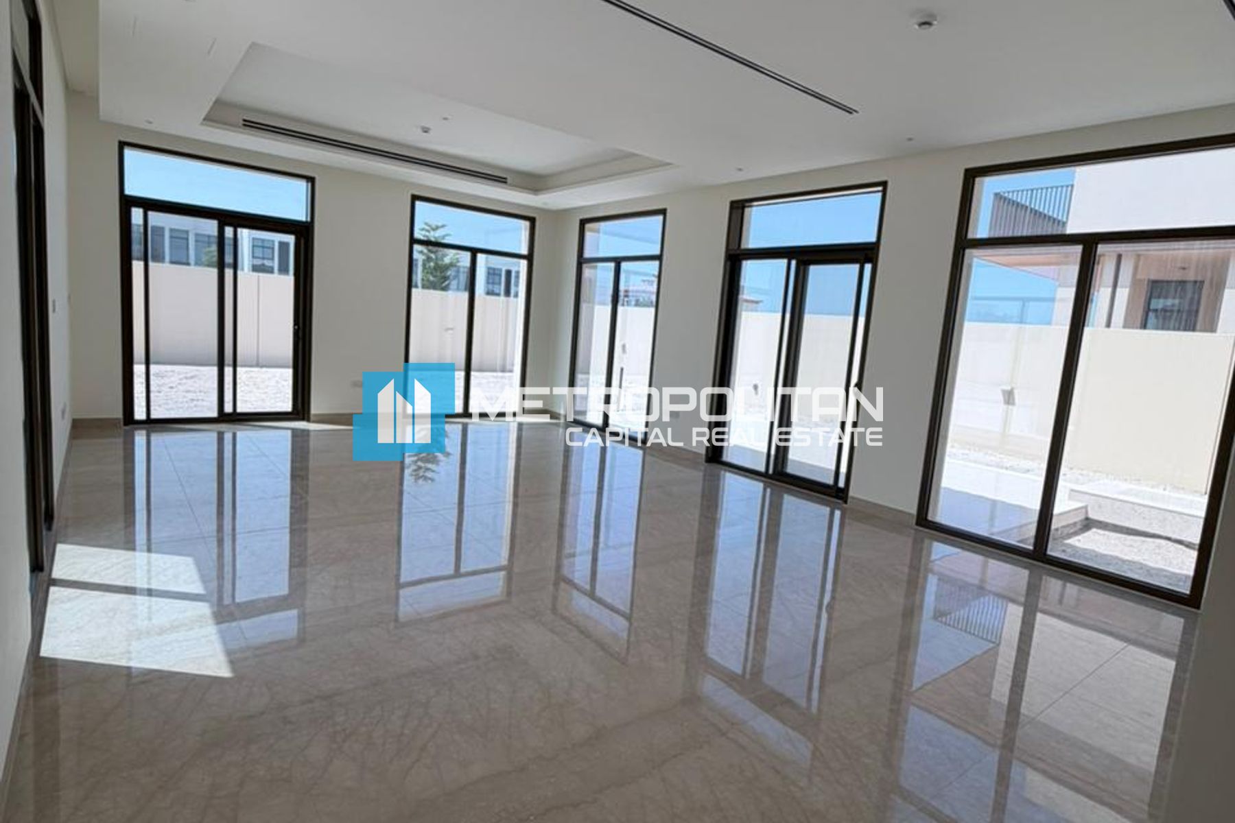 5BR Villa for Rent in Al Jubail Island – MCR-8053 photo-5