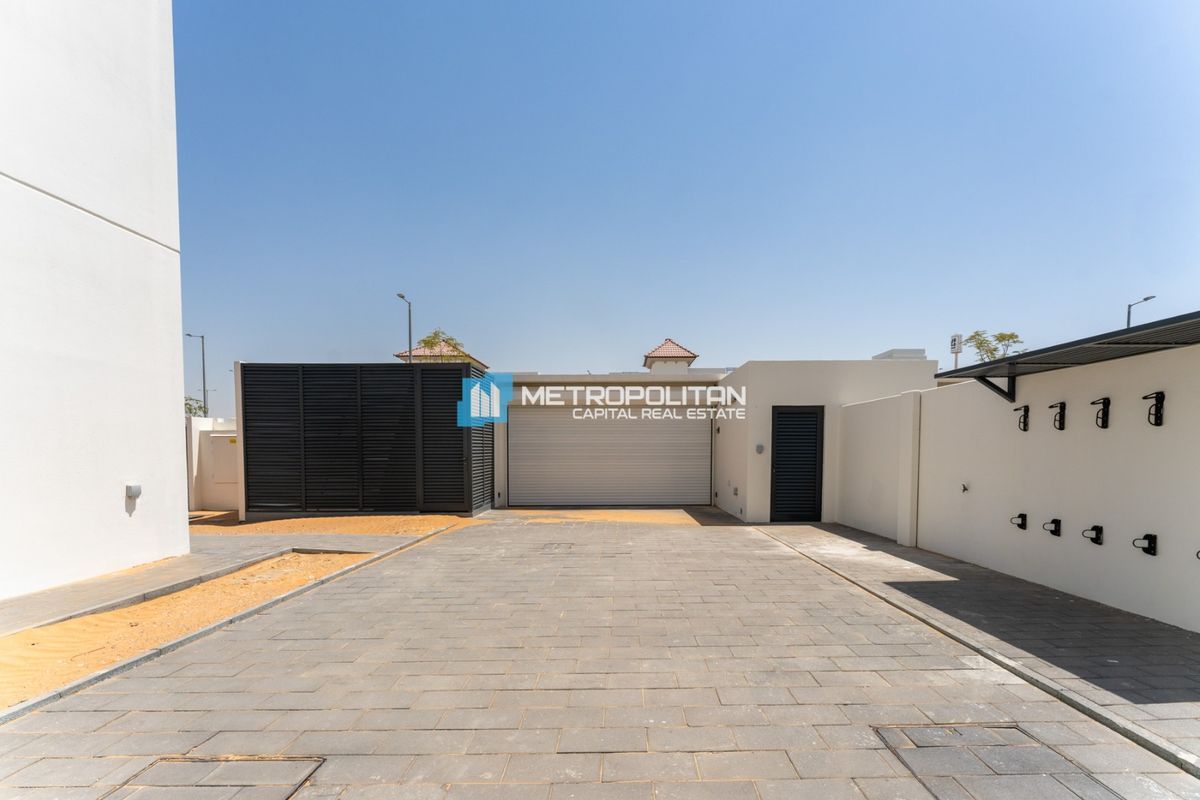 5BR Villa for Rent in Al Shamkha – MCR-8091 photo-9