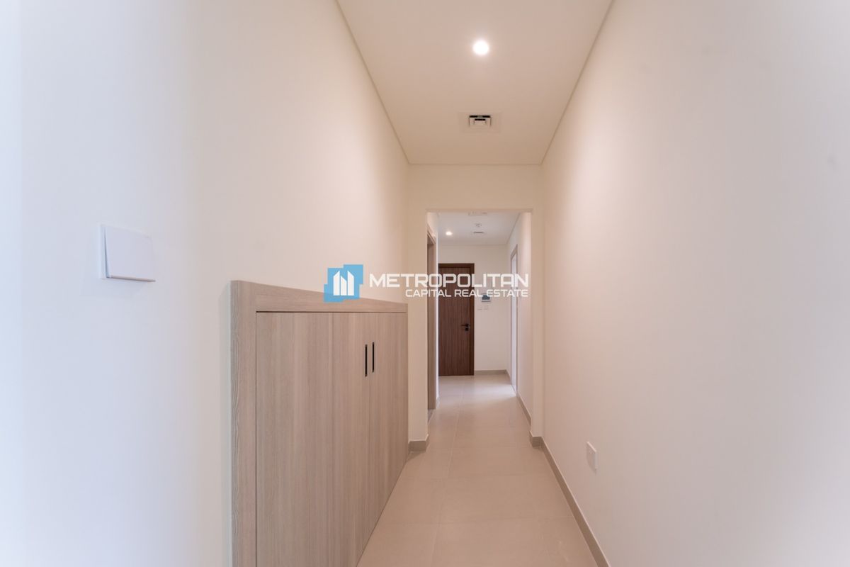 5BR Villa for Rent in Al Shamkha – MCR-8091 photo-5