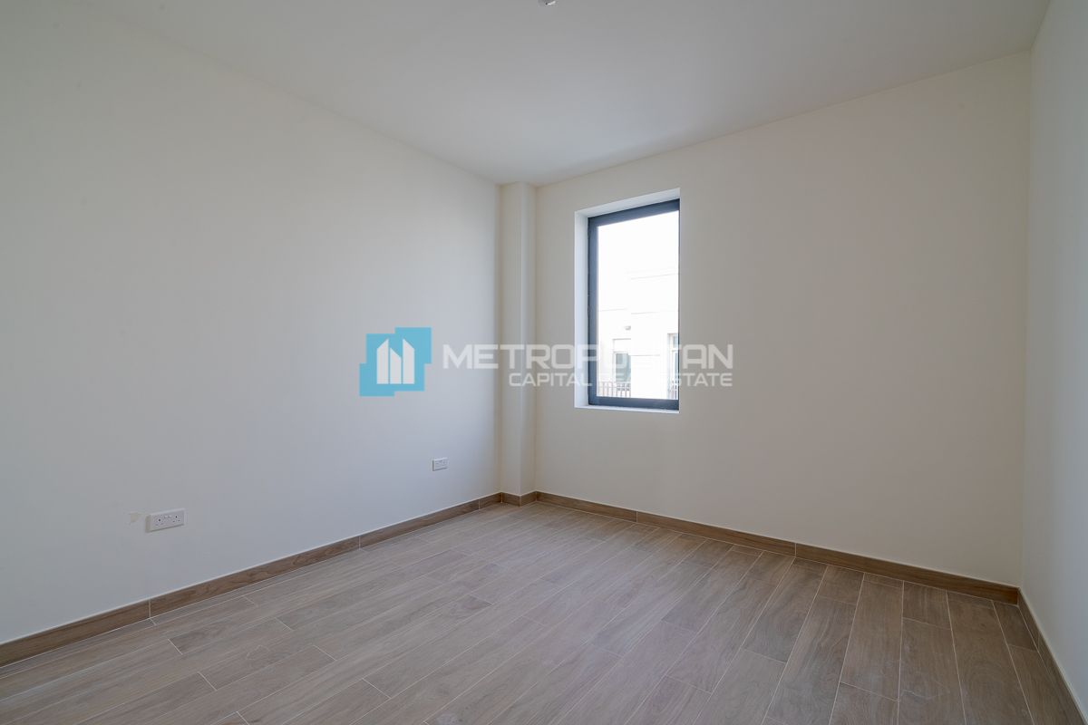 Image - Al Ghadeer 2, Al Ghadeer, Abu Dhabi | Project - Townhouse