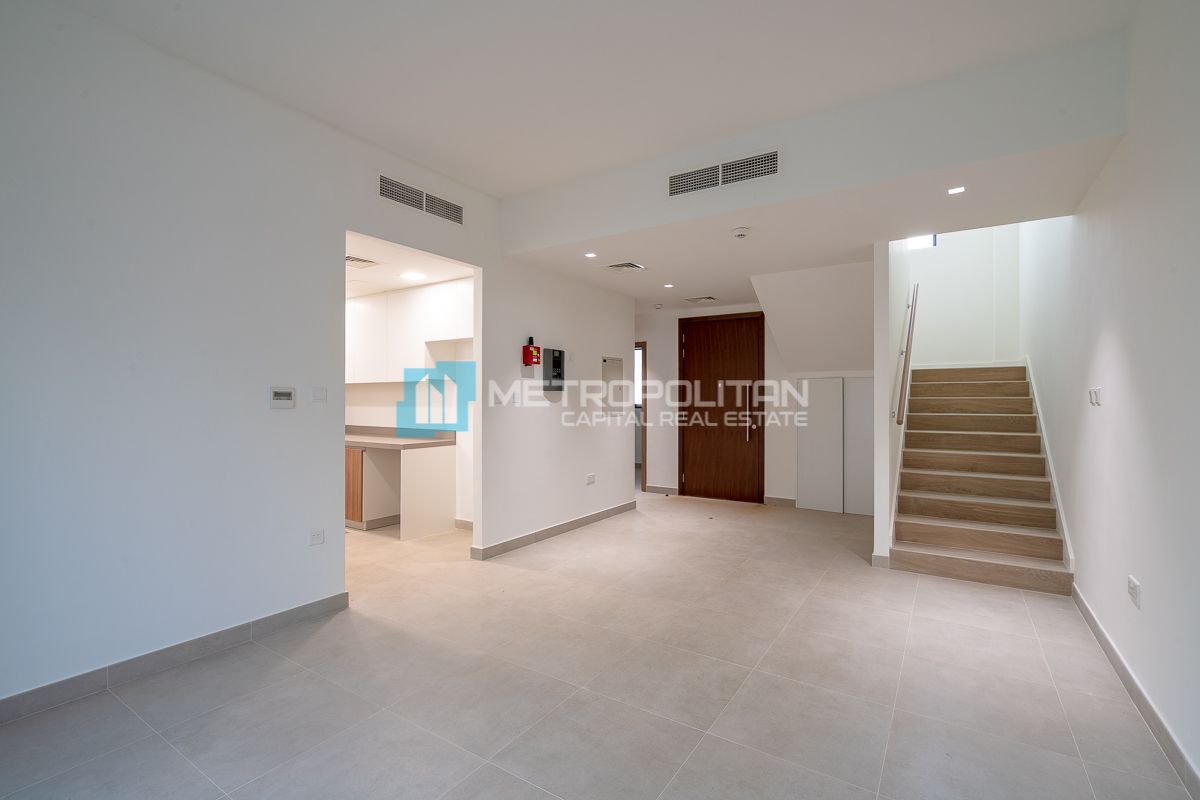 Image - Al Ghadeer 2, Al Ghadeer, Abu Dhabi | Project - Townhouse