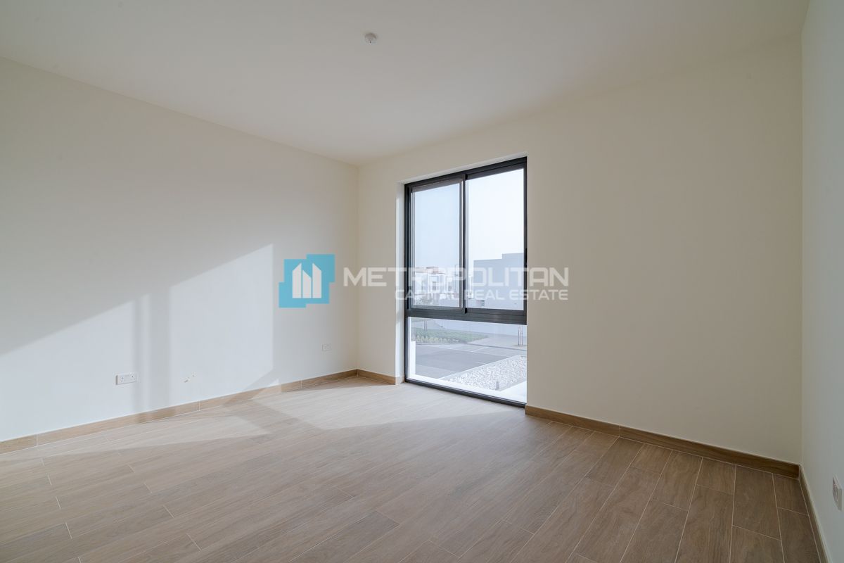 Image - Al Ghadeer 2, Al Ghadeer, Abu Dhabi | Project - Townhouse