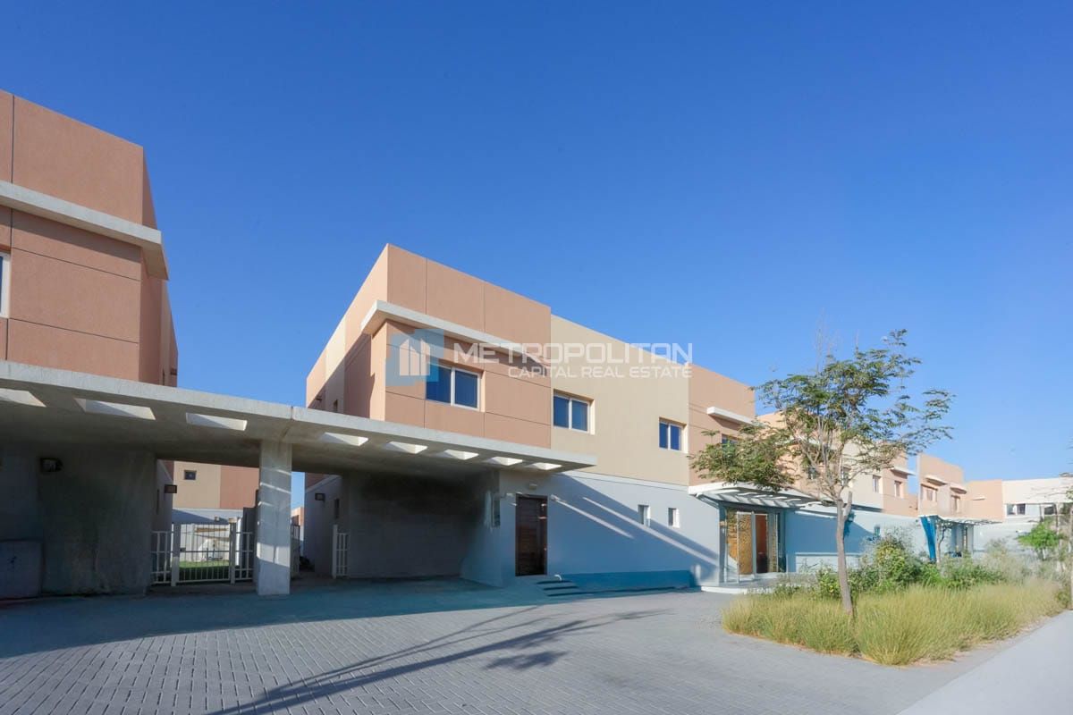 3BR with Maid | Private Garden | Big Plot | Vacant photo-0