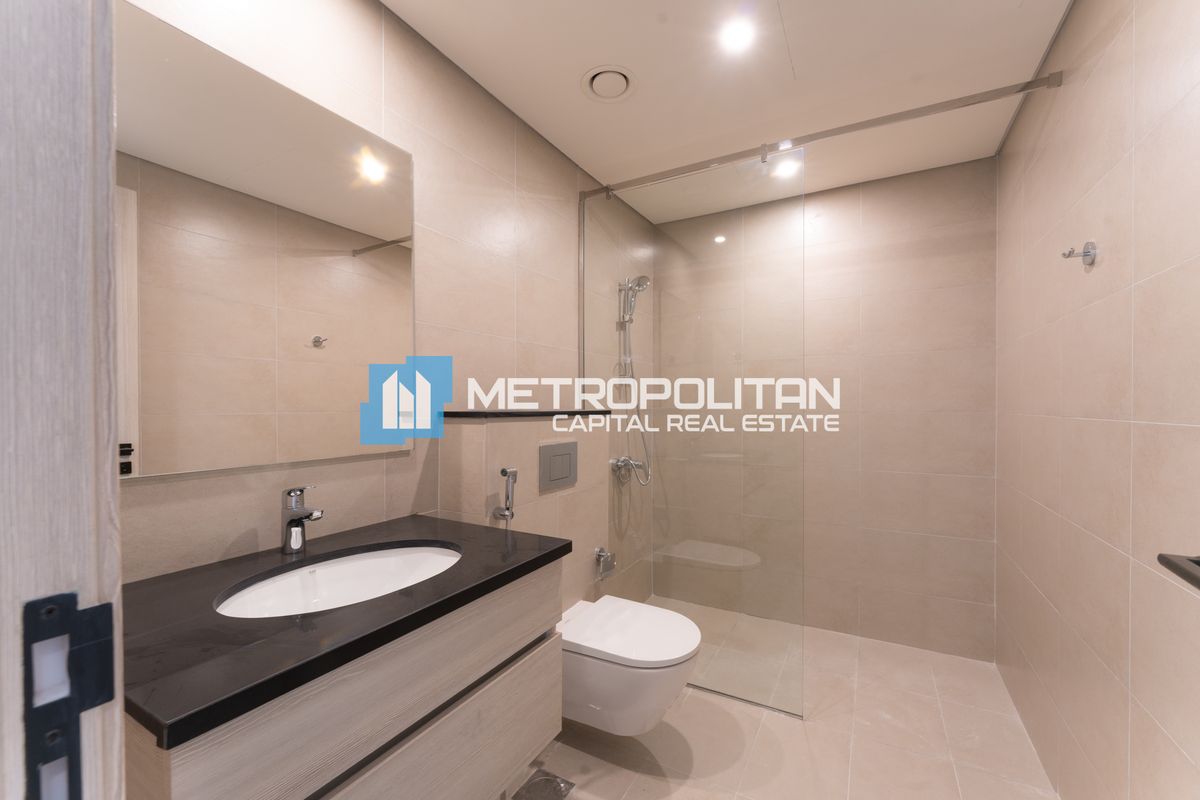 فيلا 6 غرف نوم للإيجار في الشامخة – MCR-8230 photo-14