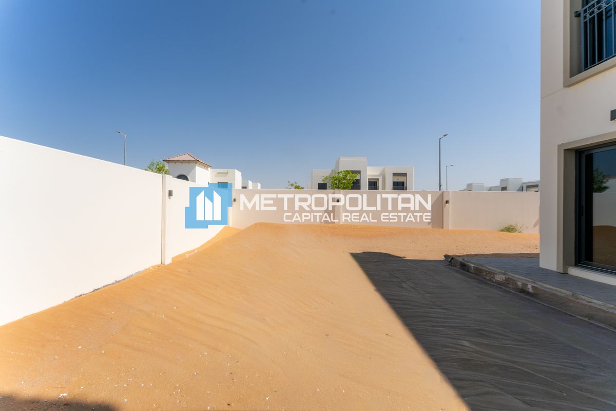 فيلا 6 غرف نوم للإيجار في الشامخة – MCR-8230 photo-31