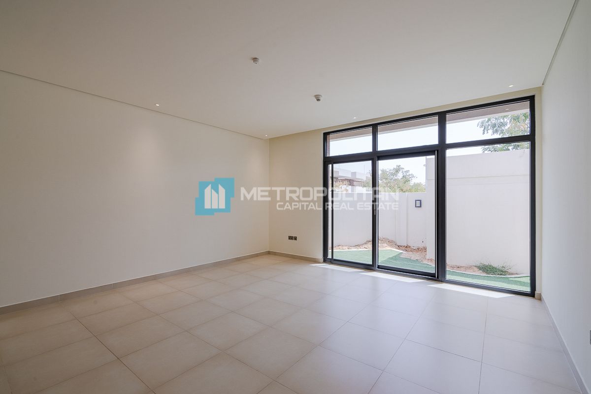 5BR Villa for Rent in Yas Island – MCR-8332 photo-1