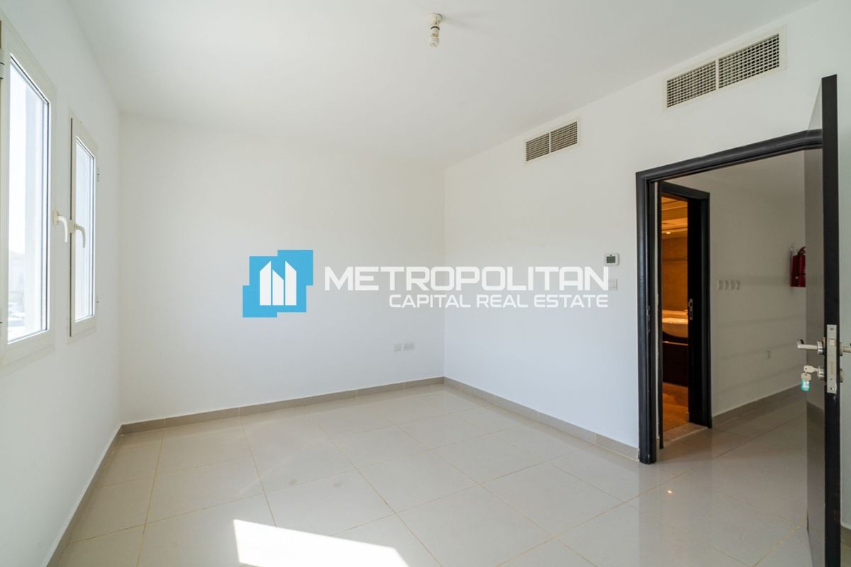 تاون هاوس بغرفتي نوم للإيجار في الريف – MCR-8381 photo-1