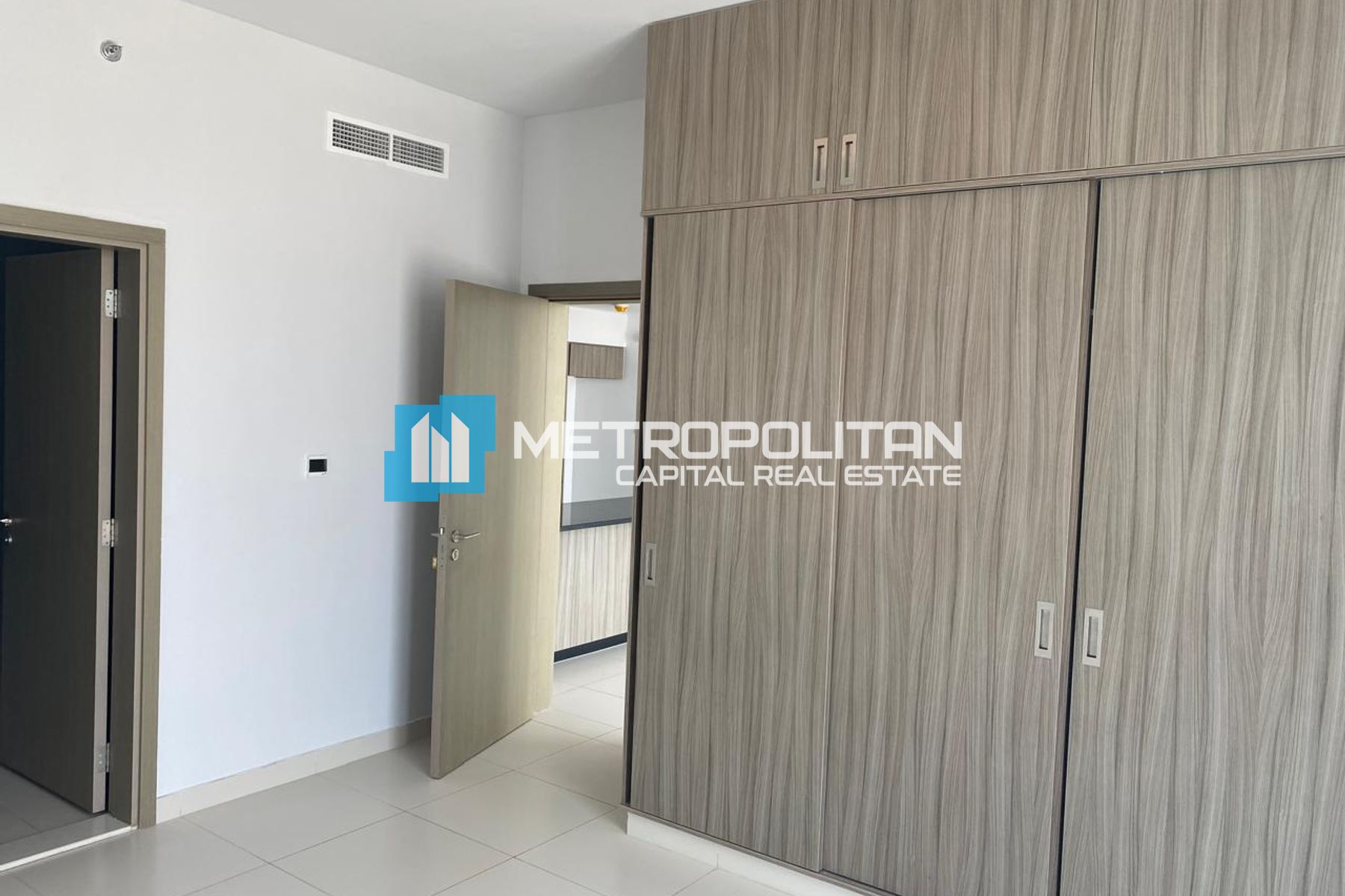 2 BHK | Balcony | Mid Floor | Ready to Move photo-2