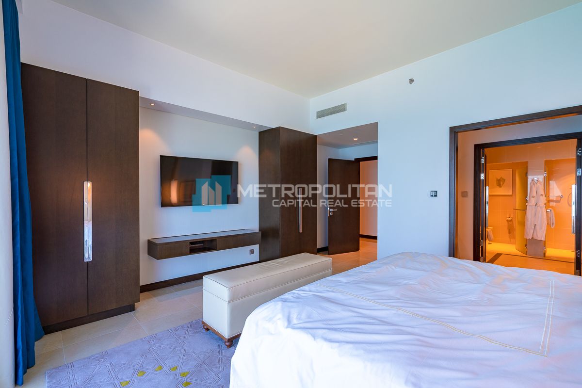 Luxury 4BR + Maids | Furnished | Full Sea View photo-5