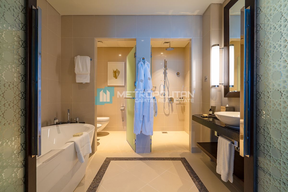 Luxury 4BR + Maids | Furnished | Full Sea View photo-12