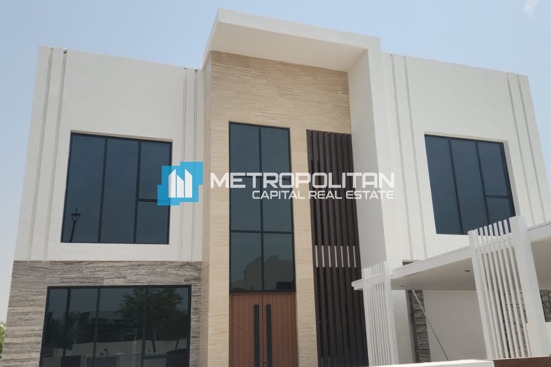 Massive 5BR | Premium Living | Maids and Drivers photo-0