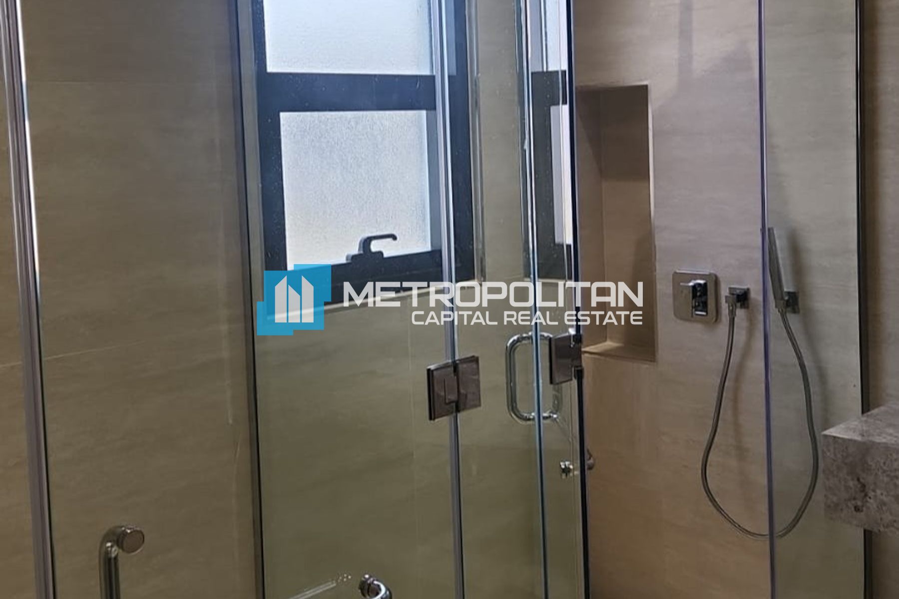 Massive 5BR | Premium Living | Maids and Drivers photo-4