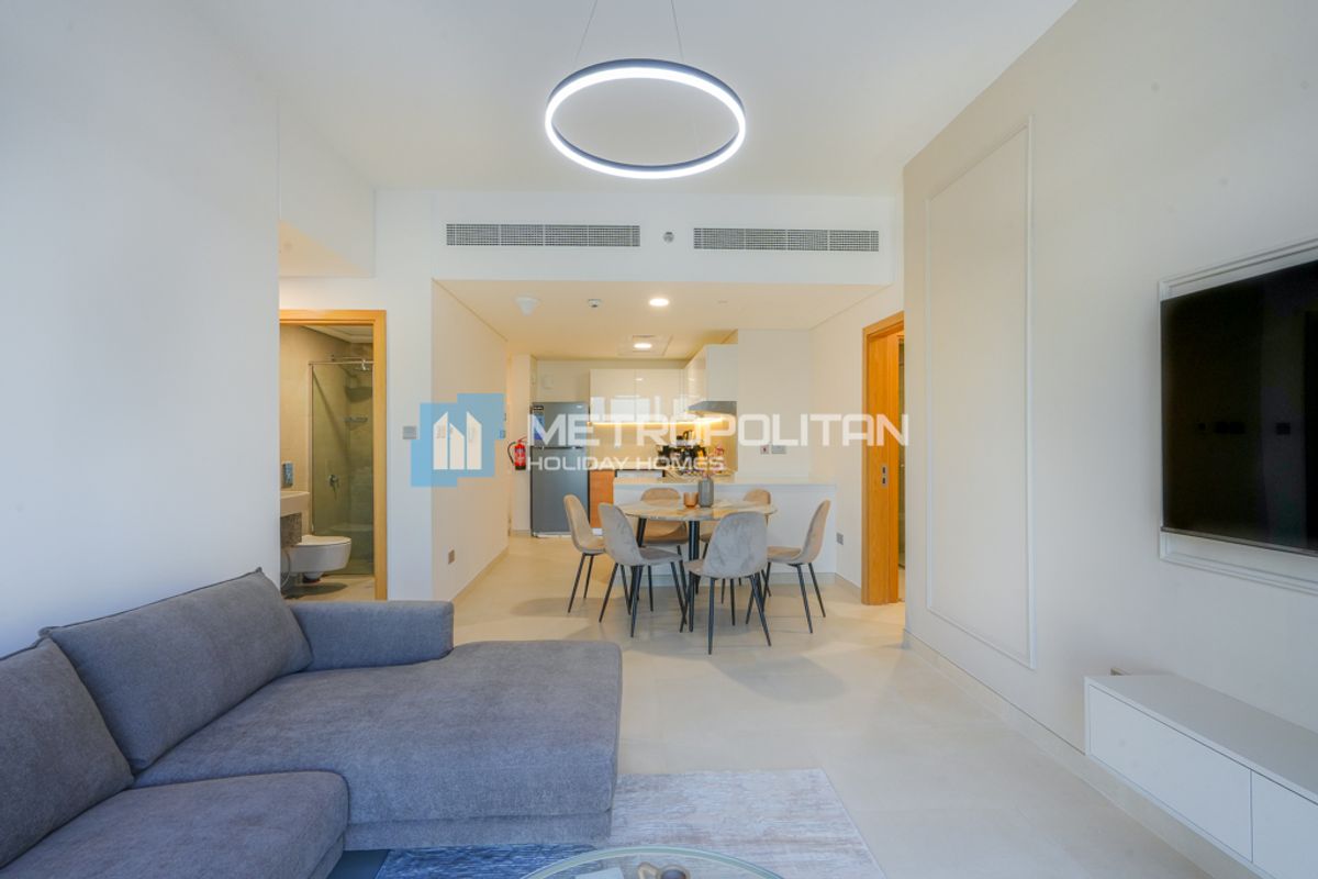 Hot deal | Negotiable | 1 BR with Balcony | Vacant photo-5