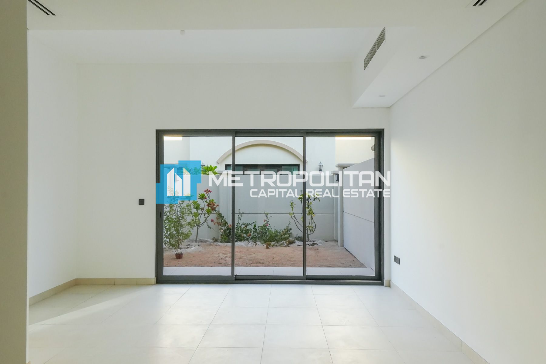 3BR Townhouse for Sale in Abu-Dhabi, UAE – MCS-12868 photo-1