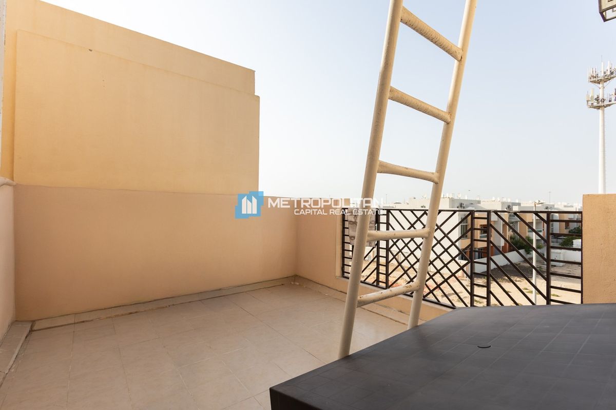 Image - Al Qurm Gardens, , Abu Dhabi | Project - Villa