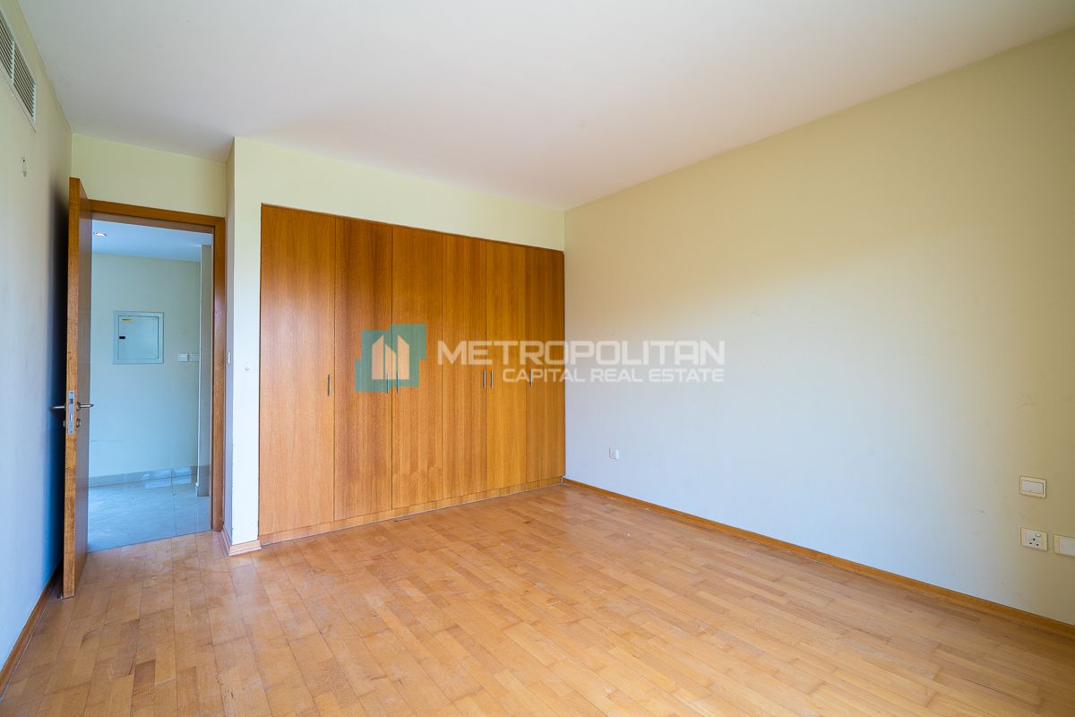 5BR Villa for Sale in Al Raha Gardens – MCS-38379 photo-13