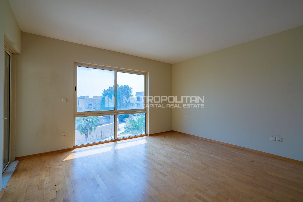 5BR Villa for Sale in Al Raha Gardens – MCS-38379 photo-15