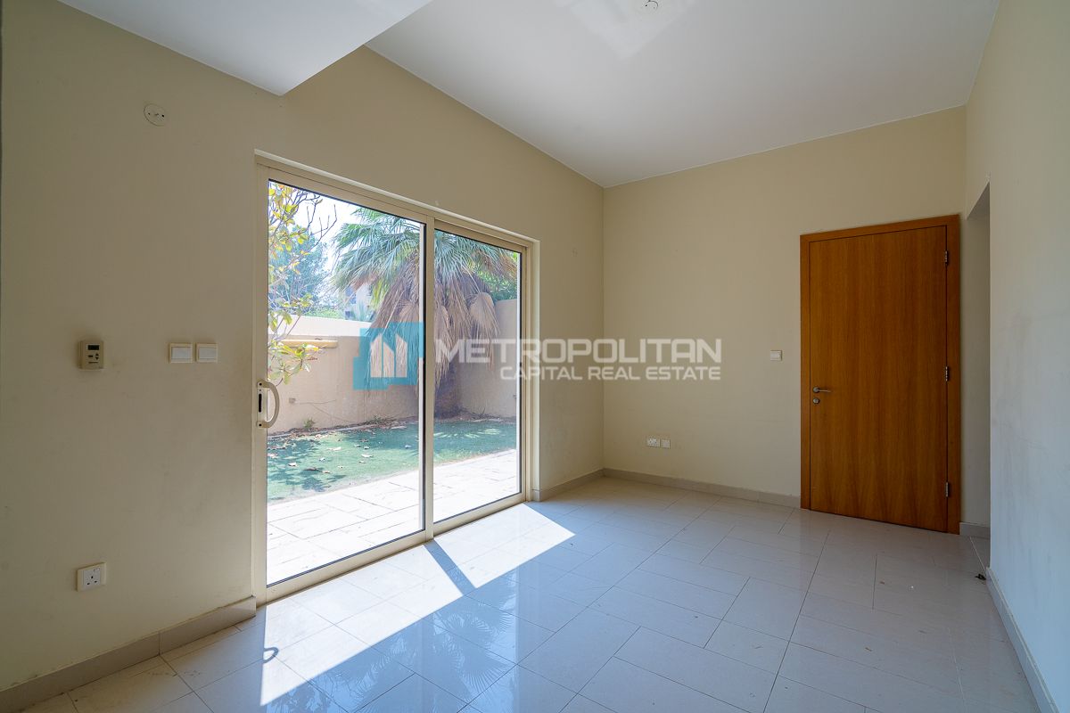 5BR Villa for Sale in Al Raha Gardens – MCS-38379 photo-6