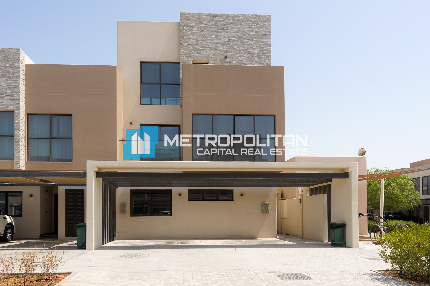 5BR Villa for Sale in Abu-Dhabi, UAE – MCS-38573 photo-0