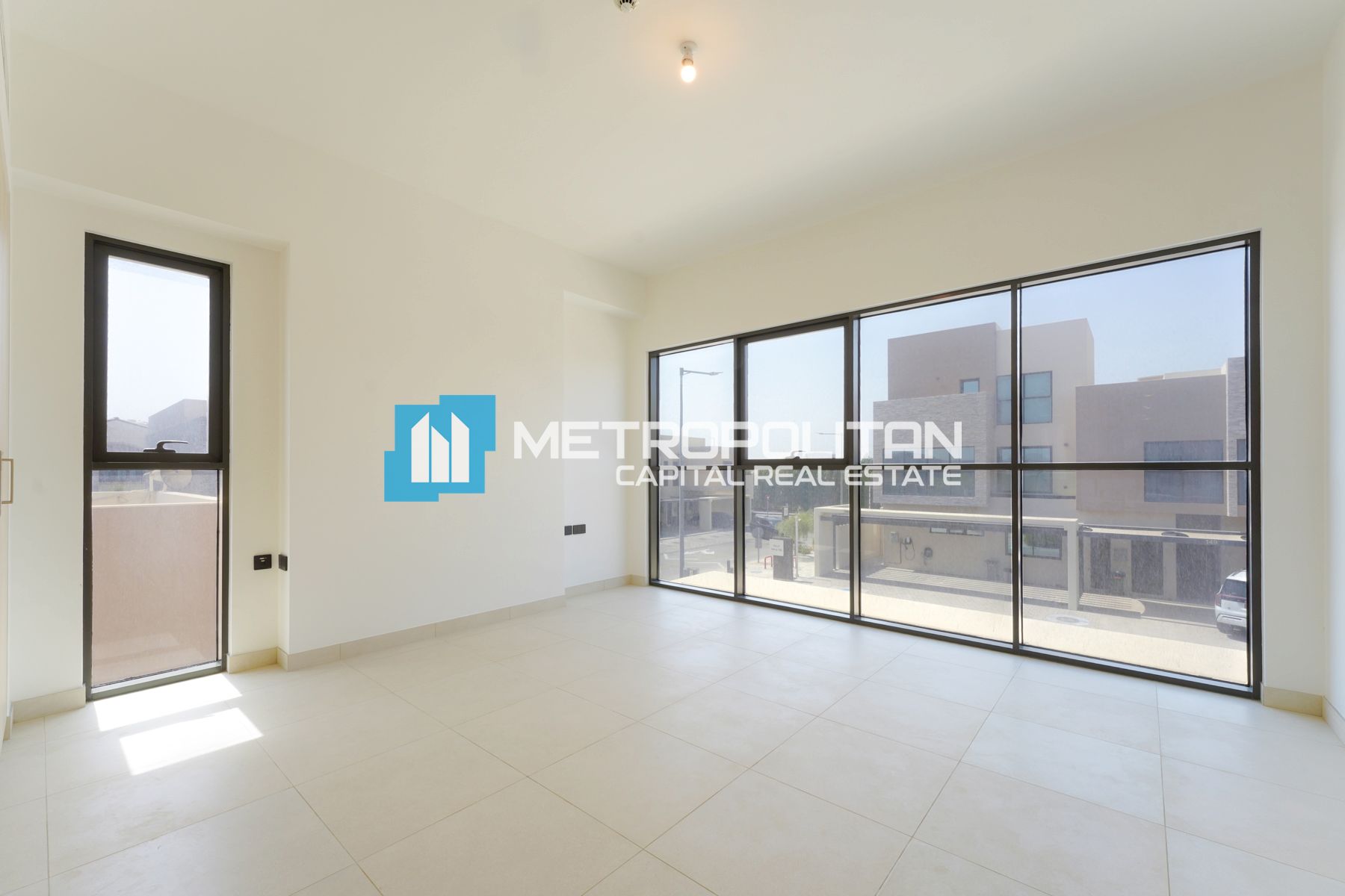 5BR Villa for Sale in Abu-Dhabi, UAE – MCS-38573 photo-11