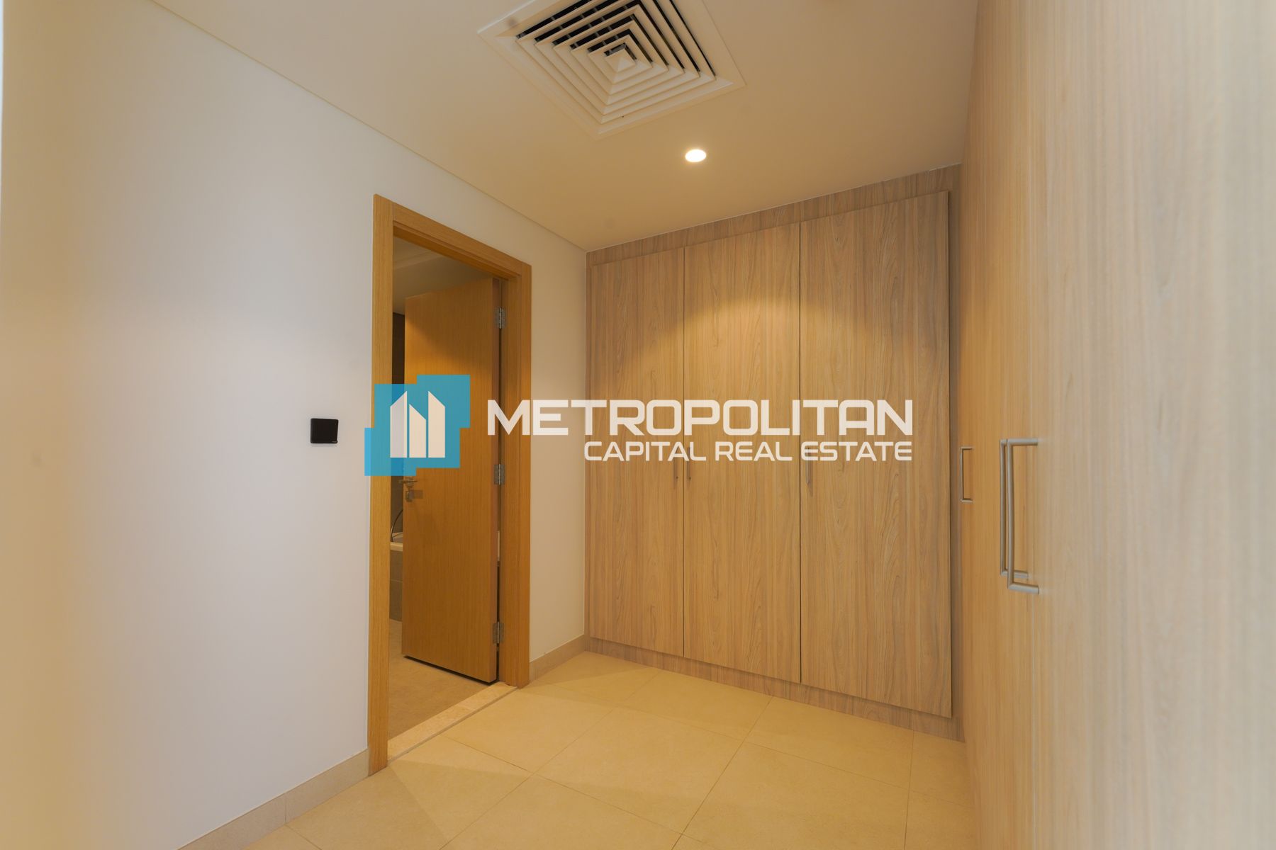 5BR Villa for Sale in Abu-Dhabi, UAE – MCS-38573 photo-13