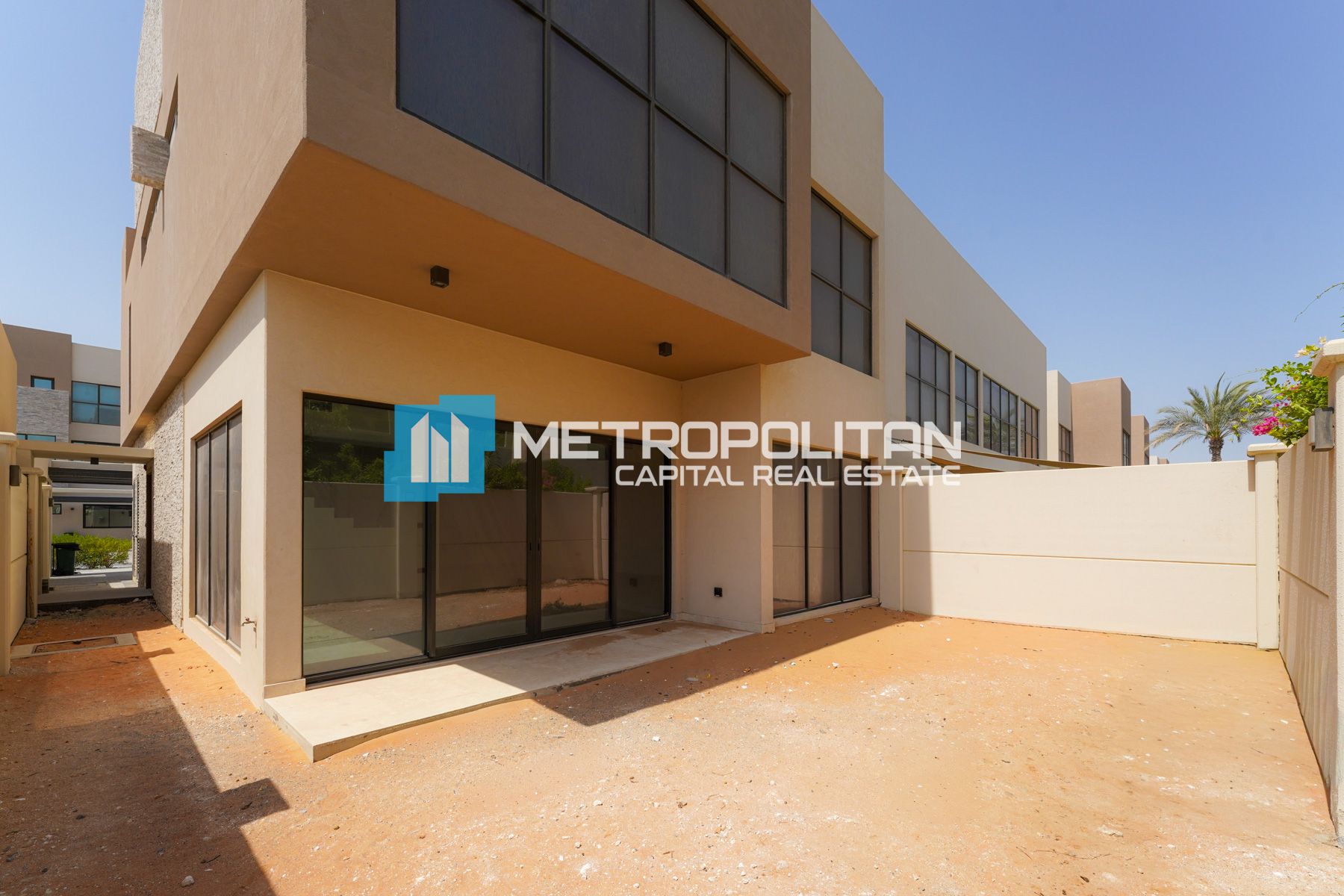 5BR Villa for Sale in Abu-Dhabi, UAE – MCS-38573 photo-1