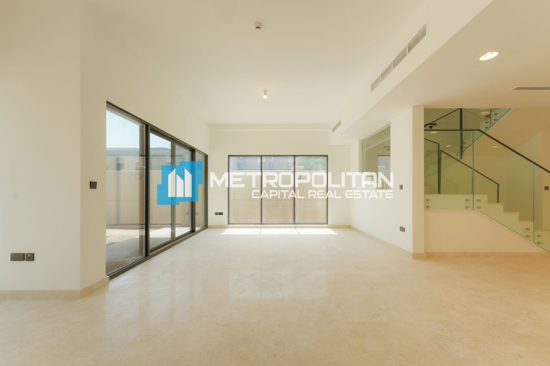 5BR Villa for Sale in Abu-Dhabi, UAE – MCS-38573 photo-3