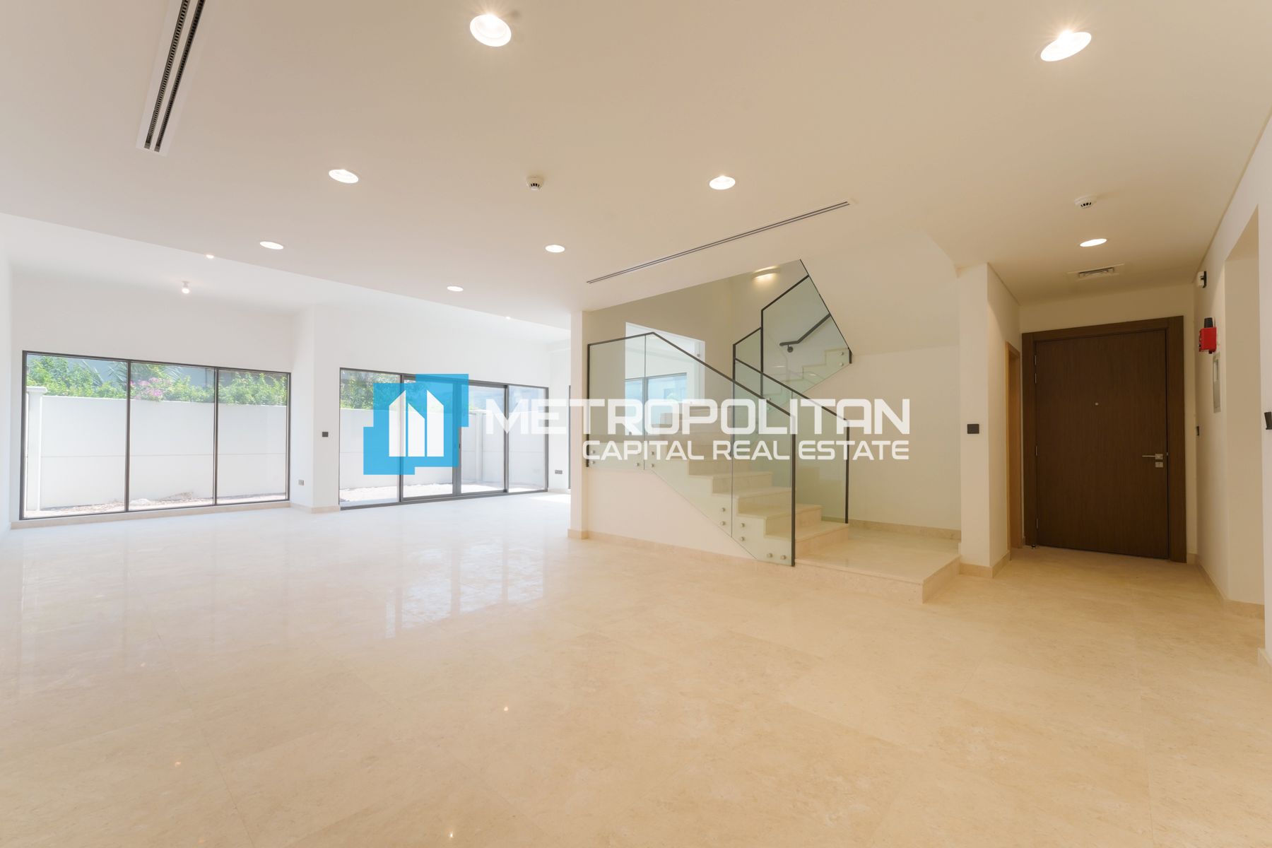 5BR Villa for Sale in Abu-Dhabi, UAE – MCS-38573 photo-8