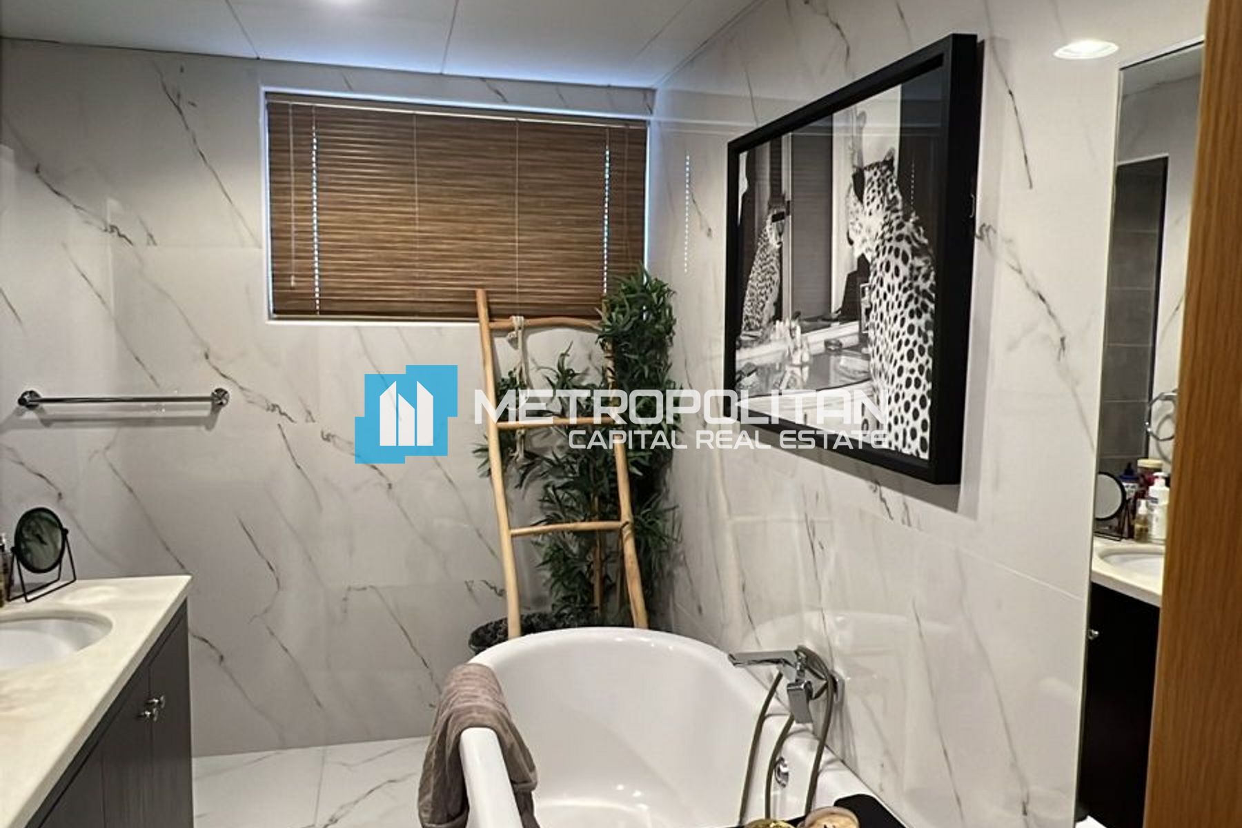 4-комнатный таунхаус на продажу в Al Raha Gardens – MCS-38908 photo-12