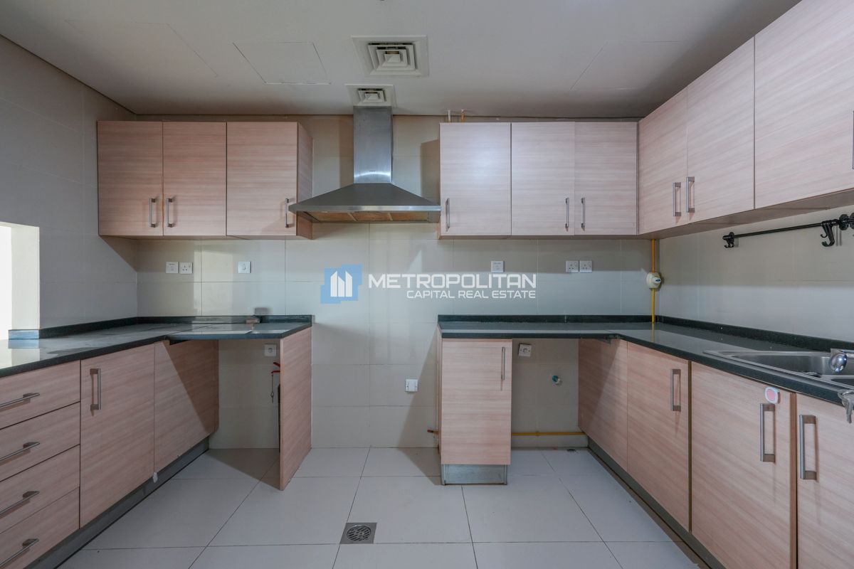 2BR Apartment for Sale in Al Reem Island – MCS-39010 photo-3