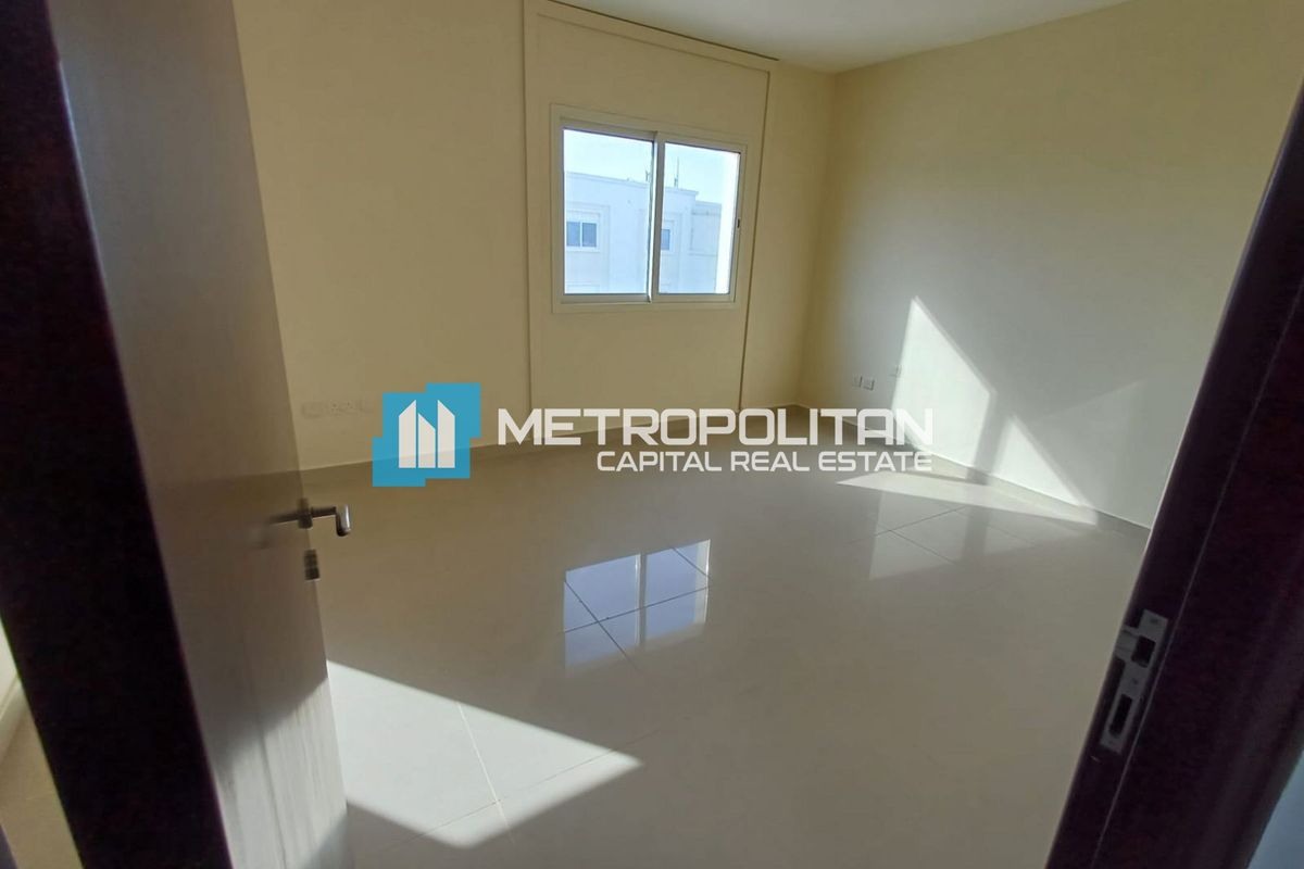 5-комнатный таунхаус на продажу в Al Reef – MCS-39096 photo-3