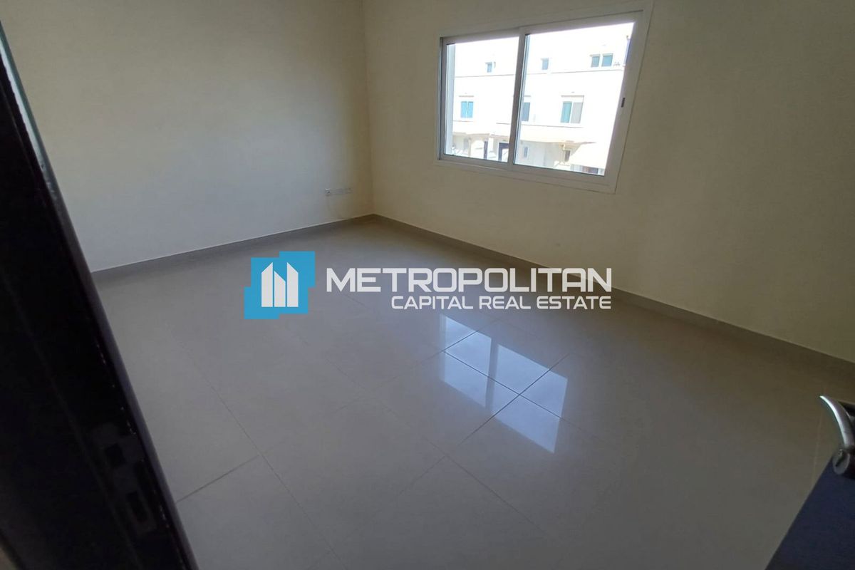 5-комнатный таунхаус на продажу в Al Reef – MCS-39096 photo-4