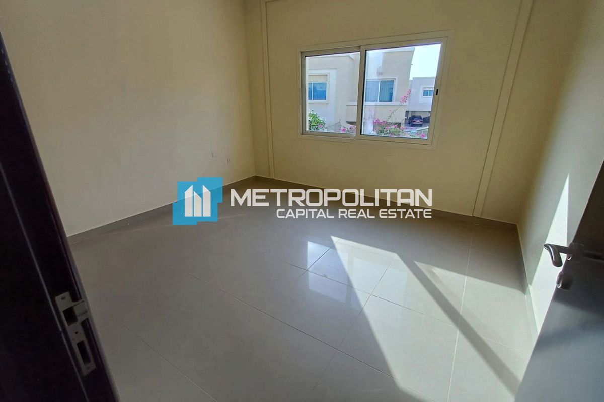 5-комнатный таунхаус на продажу в Al Reef – MCS-39096 photo-6