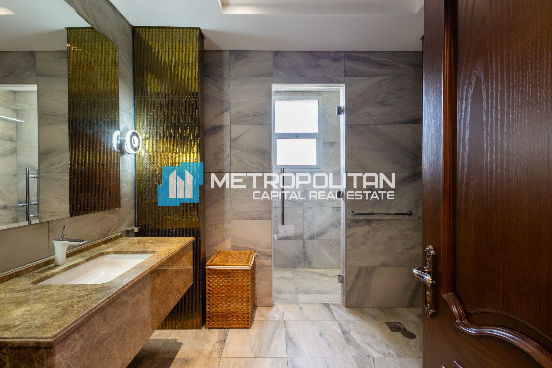 Fully Furnished|Corner 9BR|Huge Land|Private Pool photo-10