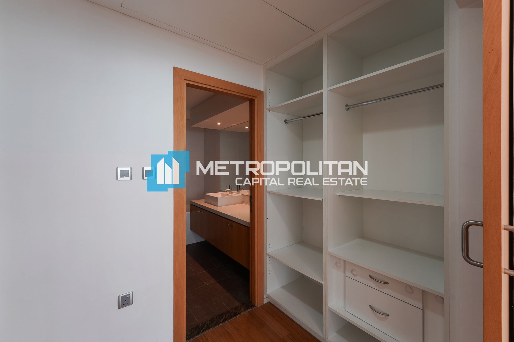 1-комнатная квартира на продажу в Al Raha Beach – MCS-39809 photo-13