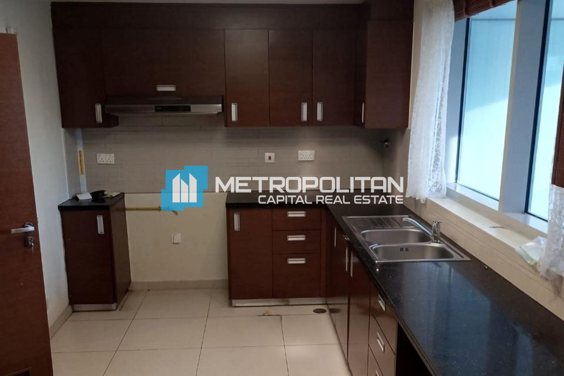 Resale 3BR+Balcony | Closed Kitchen | Rent Refund photo-5