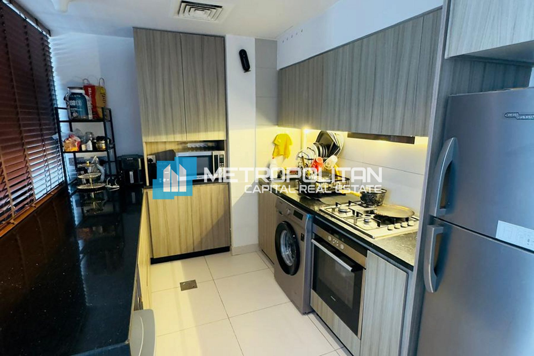 Sea and Canal View | Furnished 2BR | Pool and Gym photo-3