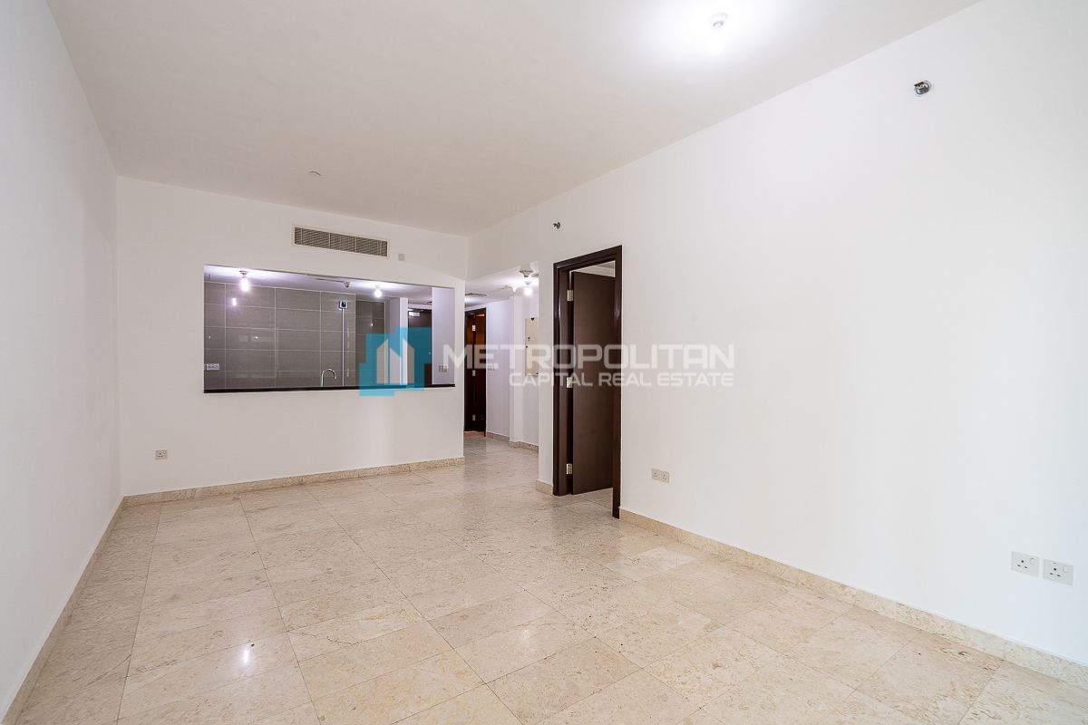 Furnished | Resale 1BR+Balcony | Community Pool photo-1