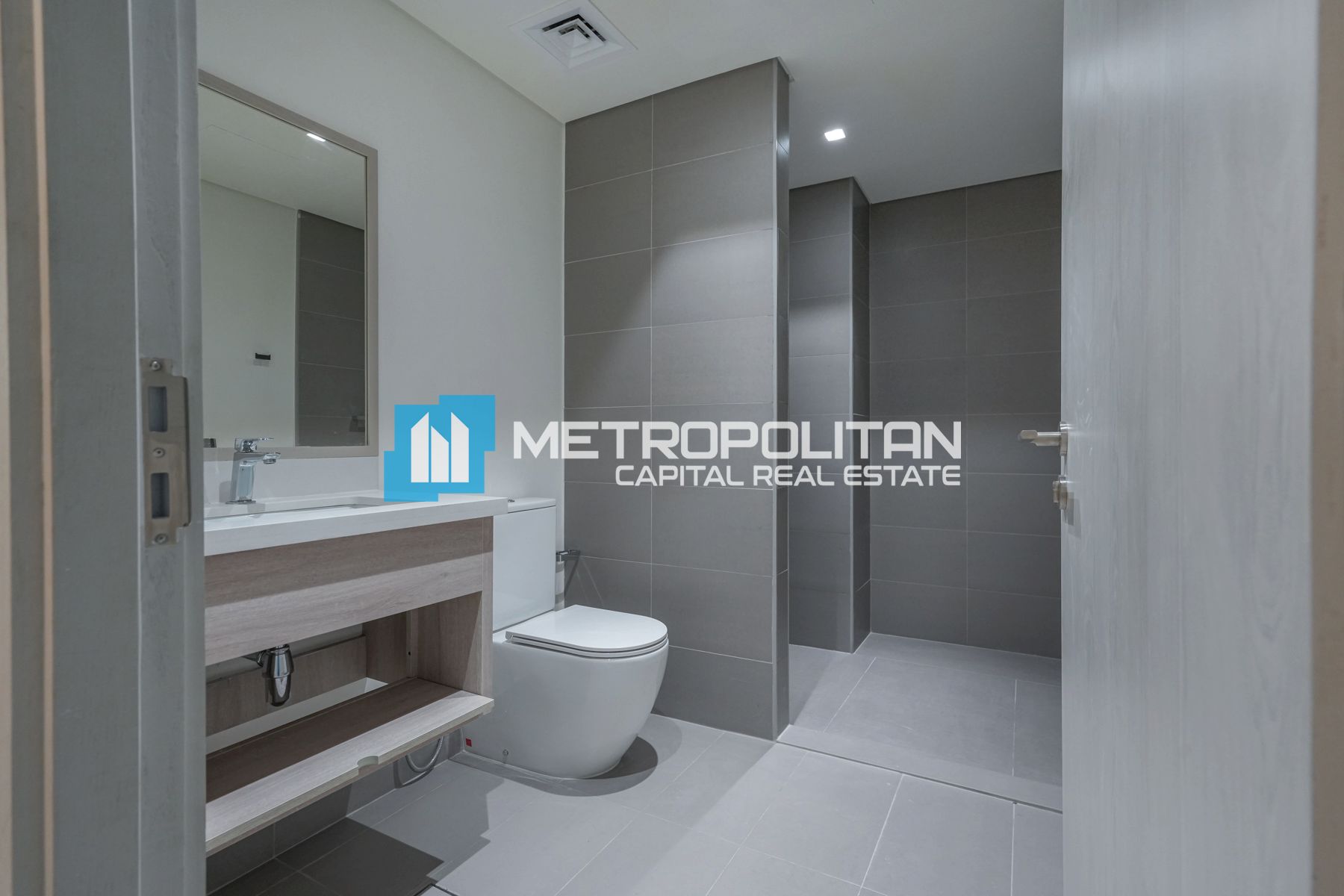 4BR+M w/ Balcony | Closed Kitchen | Community Pool photo-16