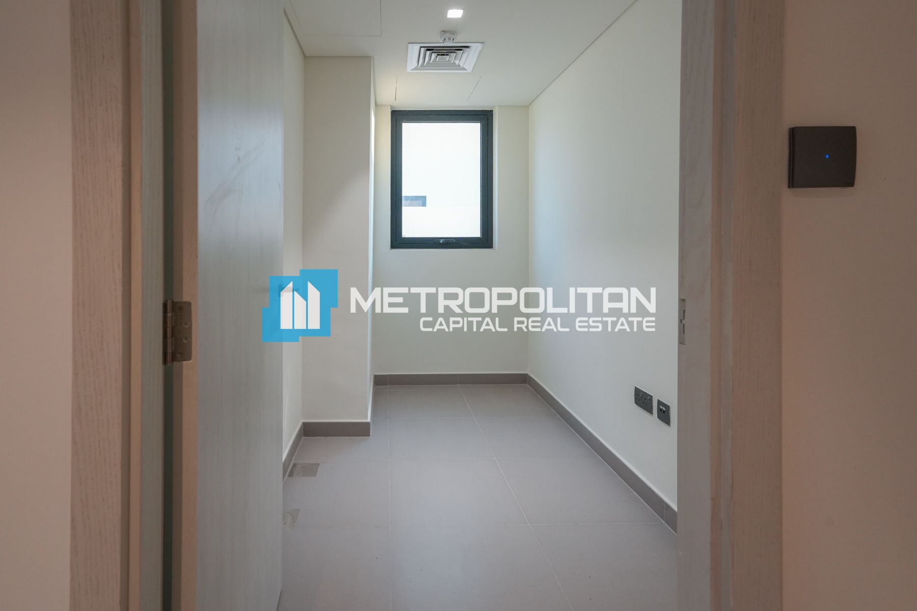 4BR+M w/ Balcony | Closed Kitchen | Community Pool photo-7