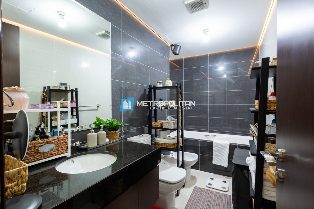 Corner 2BR Unit | Canal View | Fully Furnished photo-12