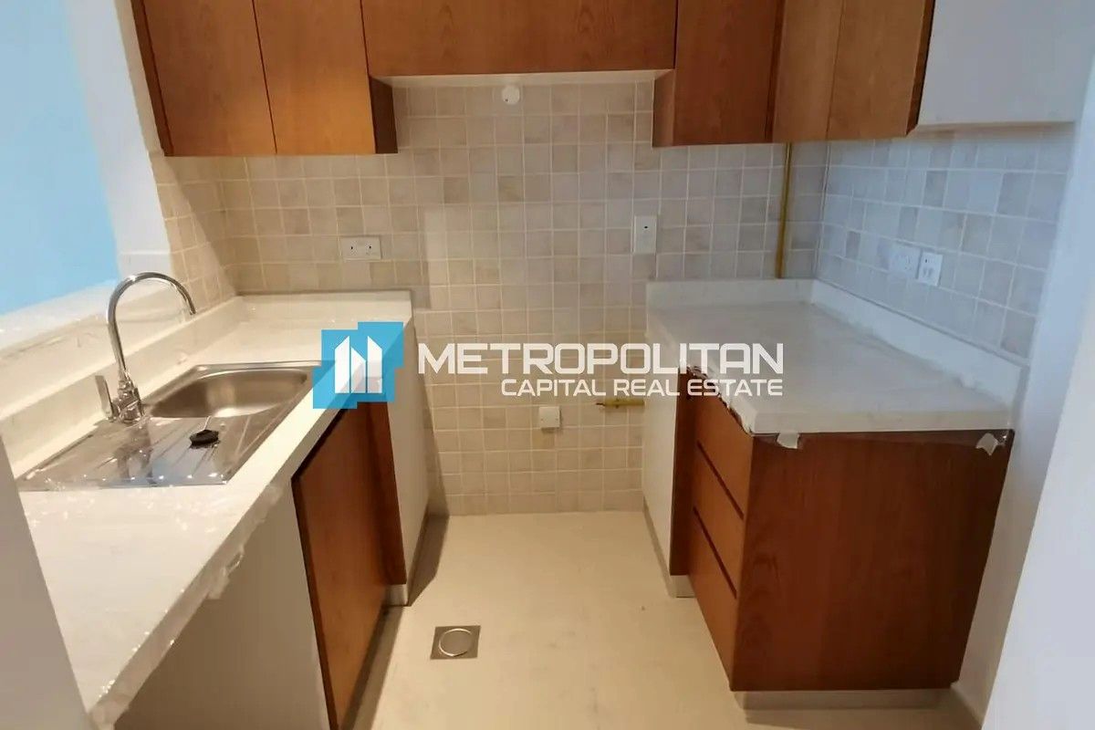 Corner 1BR+Balcony | Type F | Semi-Closed Kitchen photo-3